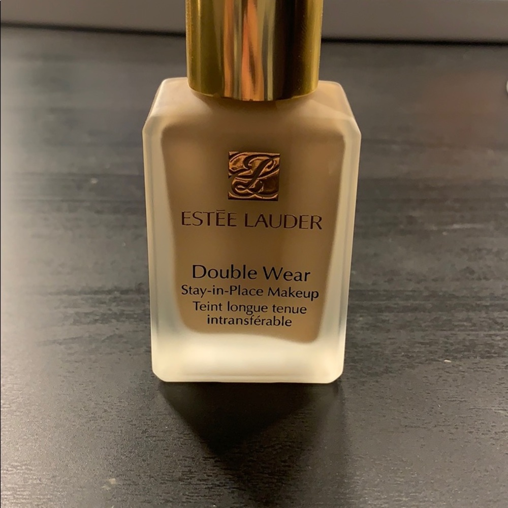 Estee Lauder double wear foundation